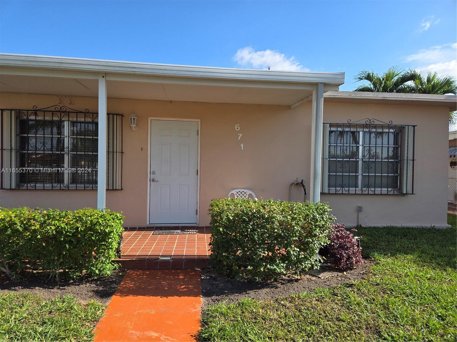 671 E 15th Pl, Hialeah, Florida image 3