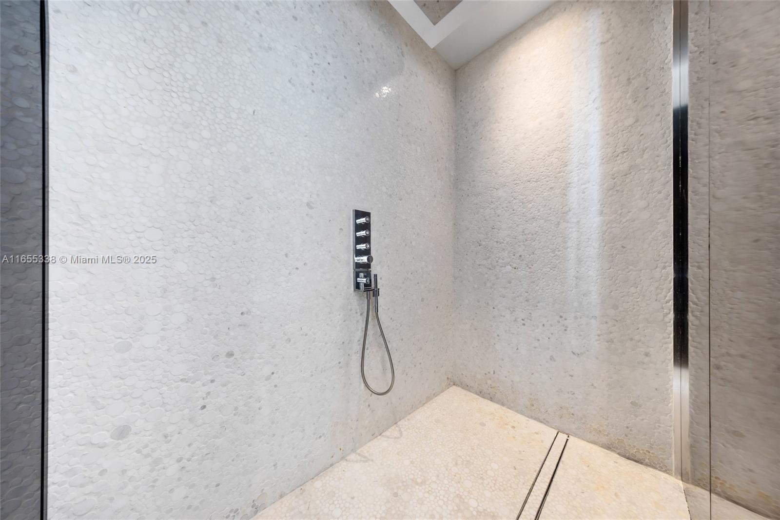 900 Brickell Key Blvd #2603, Miami FL 33131