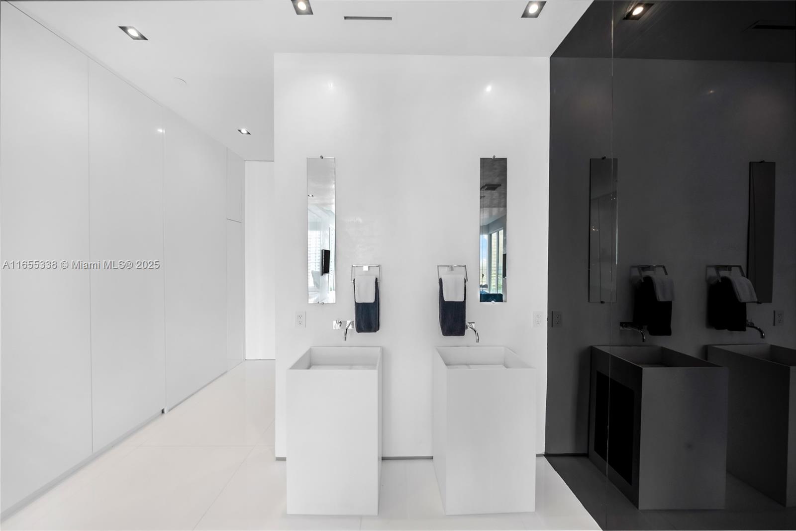 900 Brickell Key Blvd #2603, Miami FL 33131
