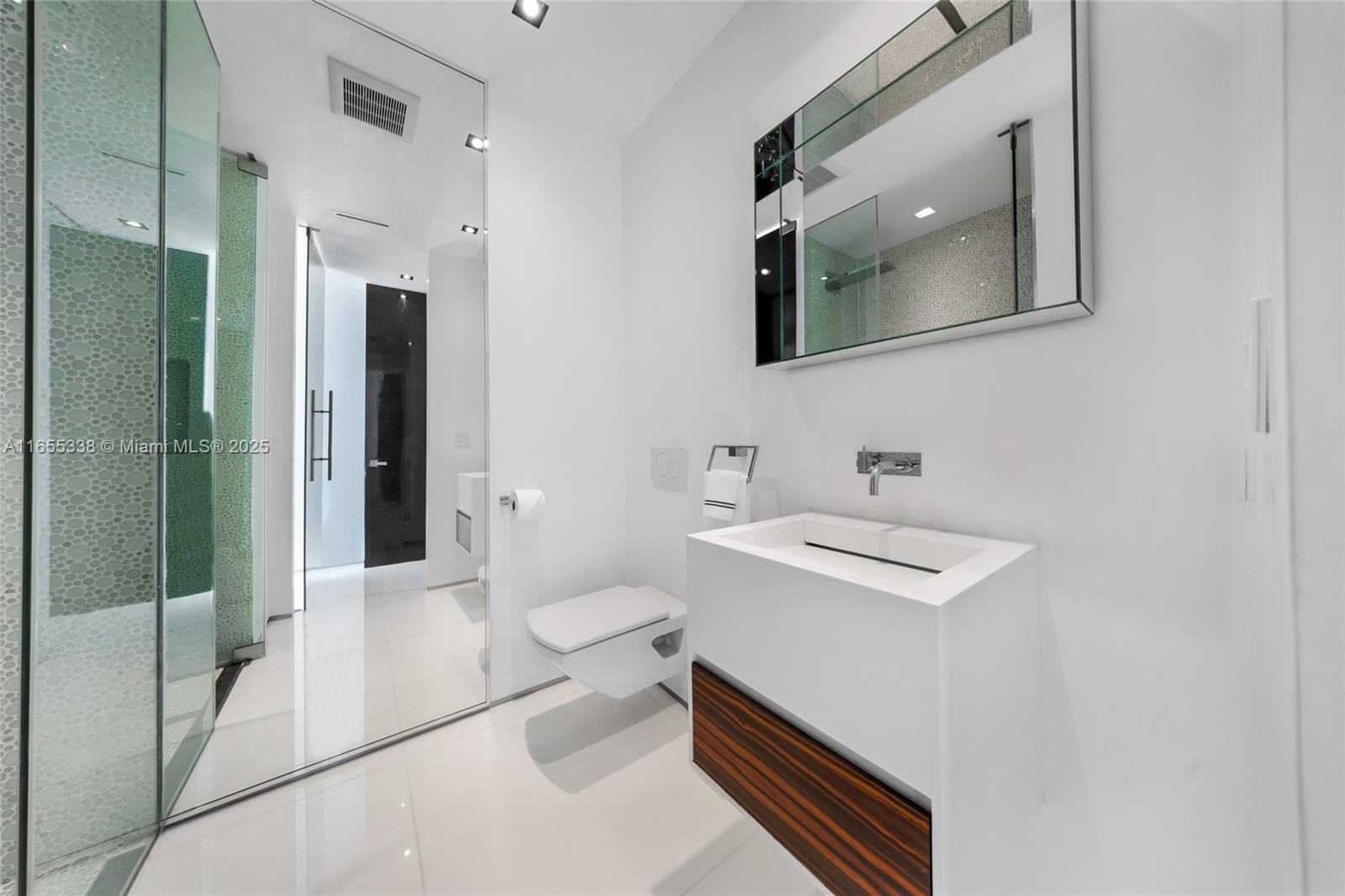 900 Brickell Key Blvd #2603, Miami FL 33131