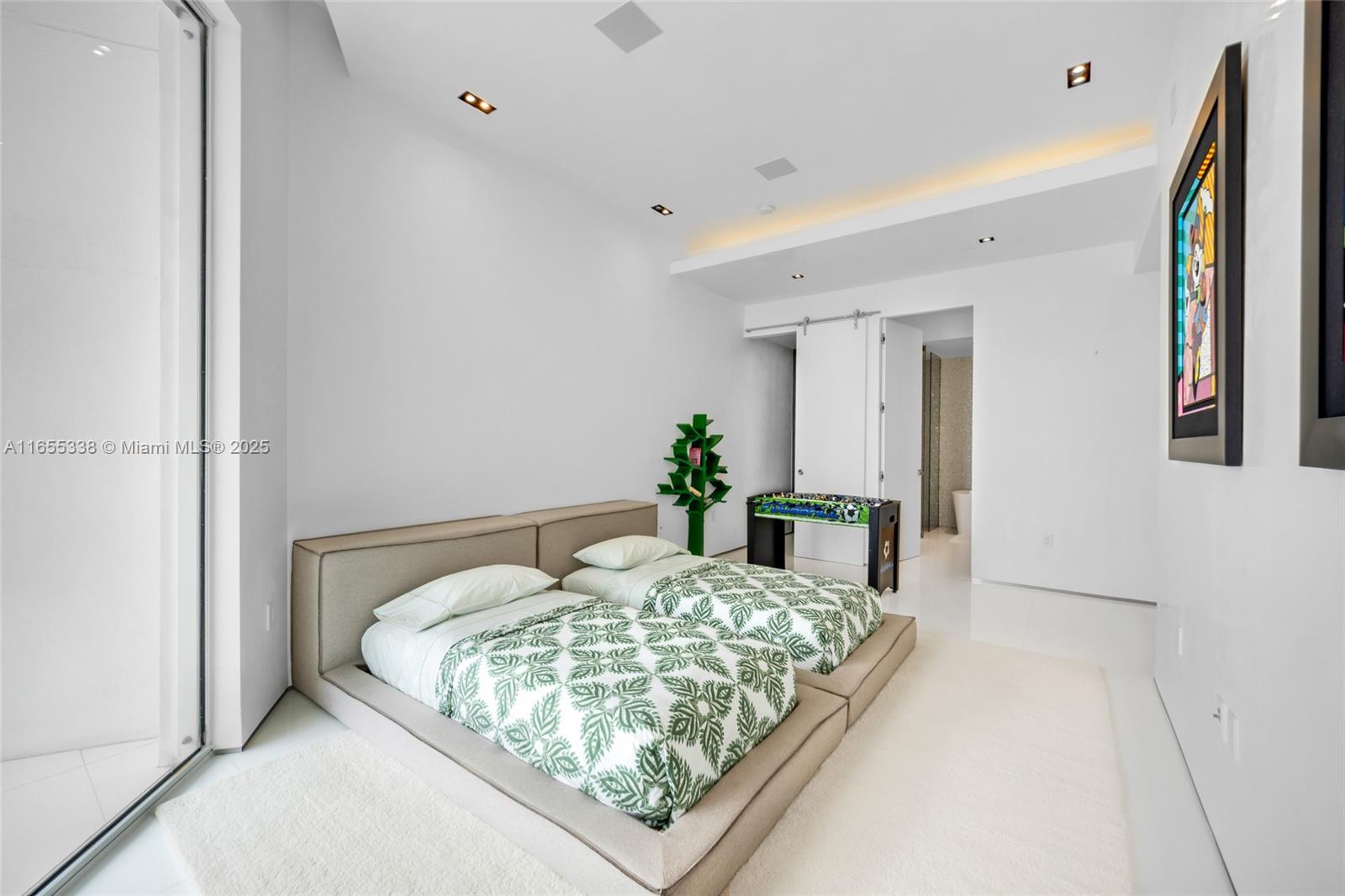900 Brickell Key Blvd #2603, Miami FL 33131