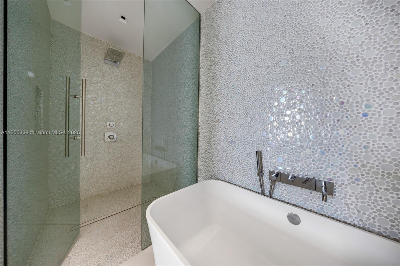 900 Brickell Key Blvd #2603, Miami FL 33131