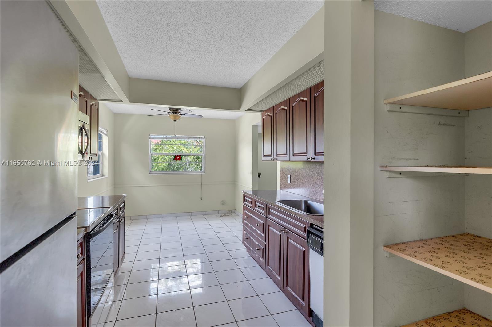 1200 SW 130th Ave #312G, Pembroke Pines, Florida image 9