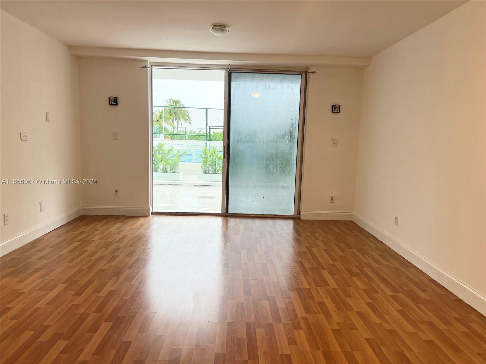 Adorable bright apartment, 2 bedrooms & 2 full bathrooms, with spacious living/dining area and a great private terrace/patio facing pool deck that gives the feeling of a cozy home. Located in the beautiful Brickell Key Island, a cosmopolitan young professional area with upscale restaurantes, BCC shoppings & easy public transportation, close to interesting city spots like SOBE, Coconut Grove, Coral Gables & downtown. The building offers full amenities, 24/7 security and 2 PARKING SPOTS. IT IS A MUST SEE!