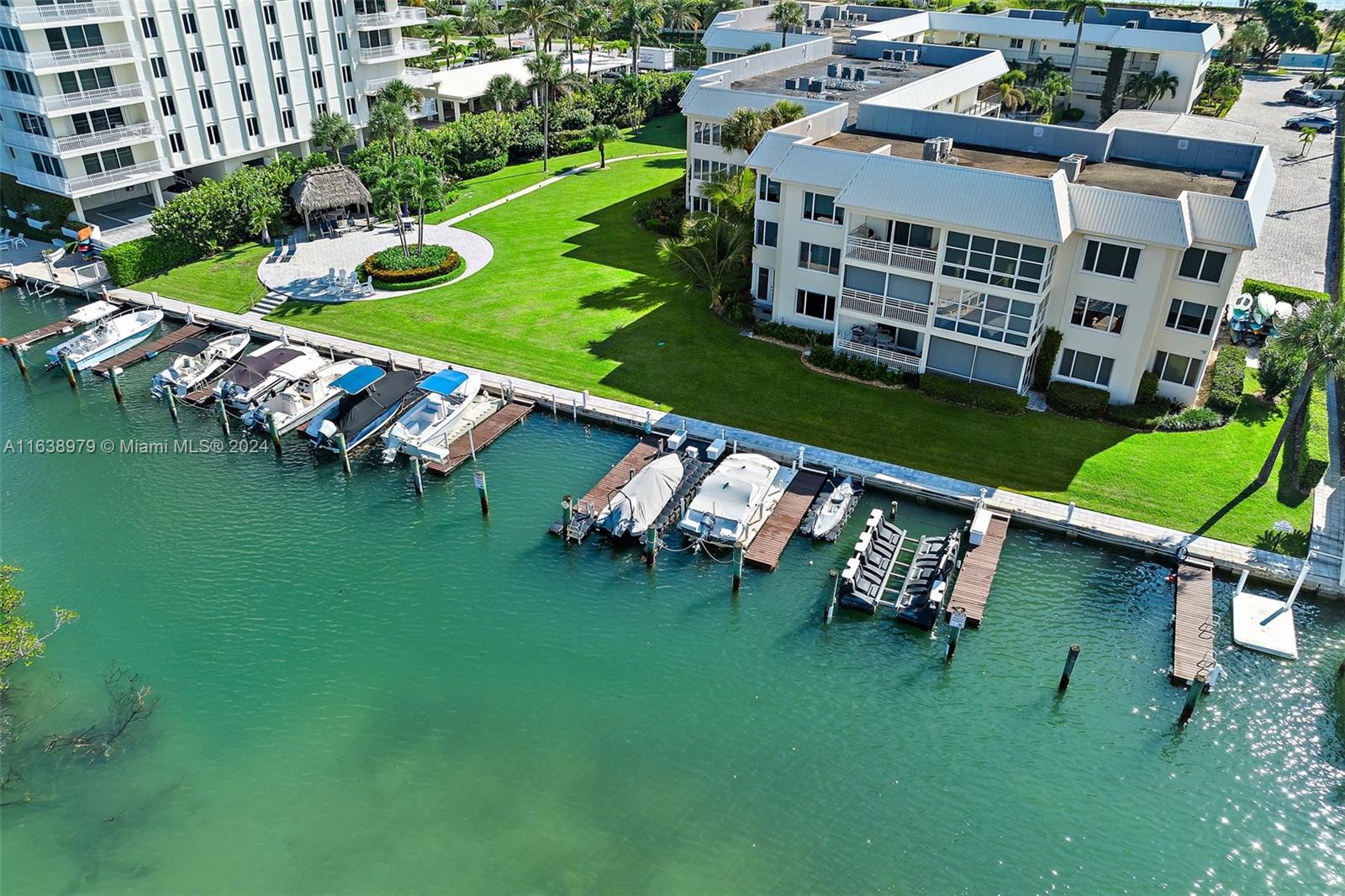 325 Beach Rd #301, Tequesta, Florida image 38