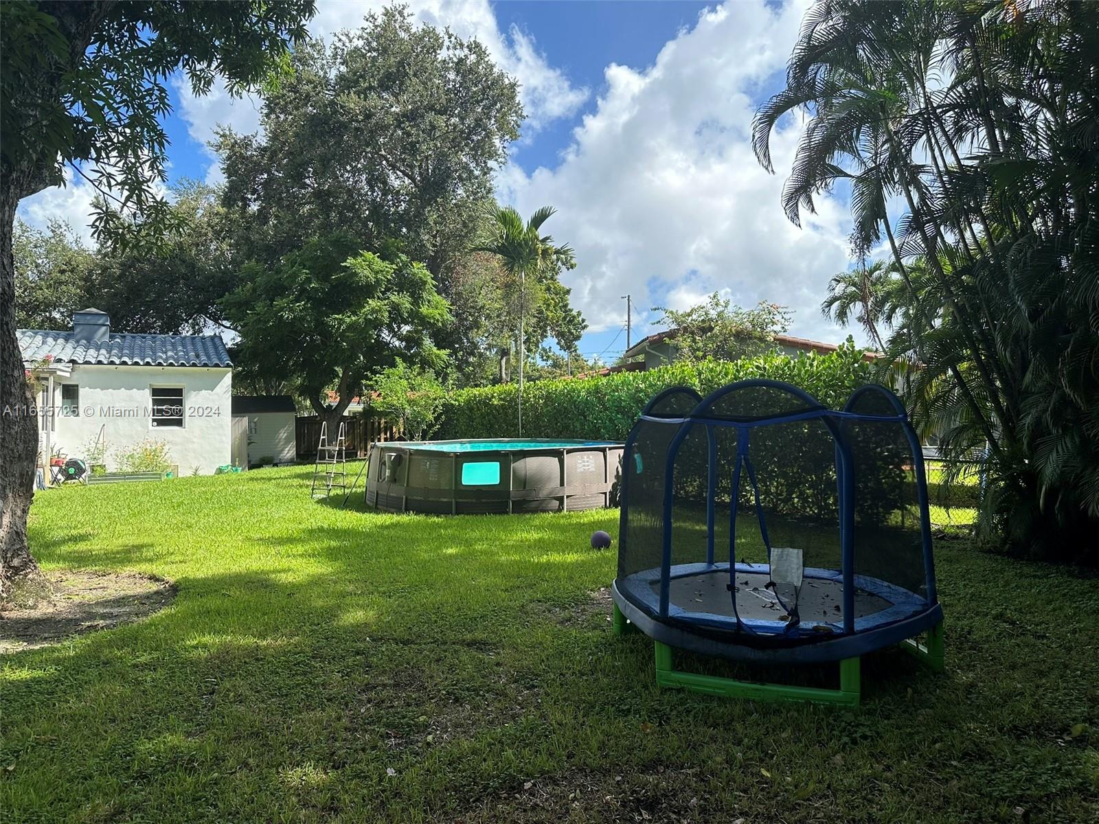 1102 NE 116th St, Biscayne Park, Florida image 35