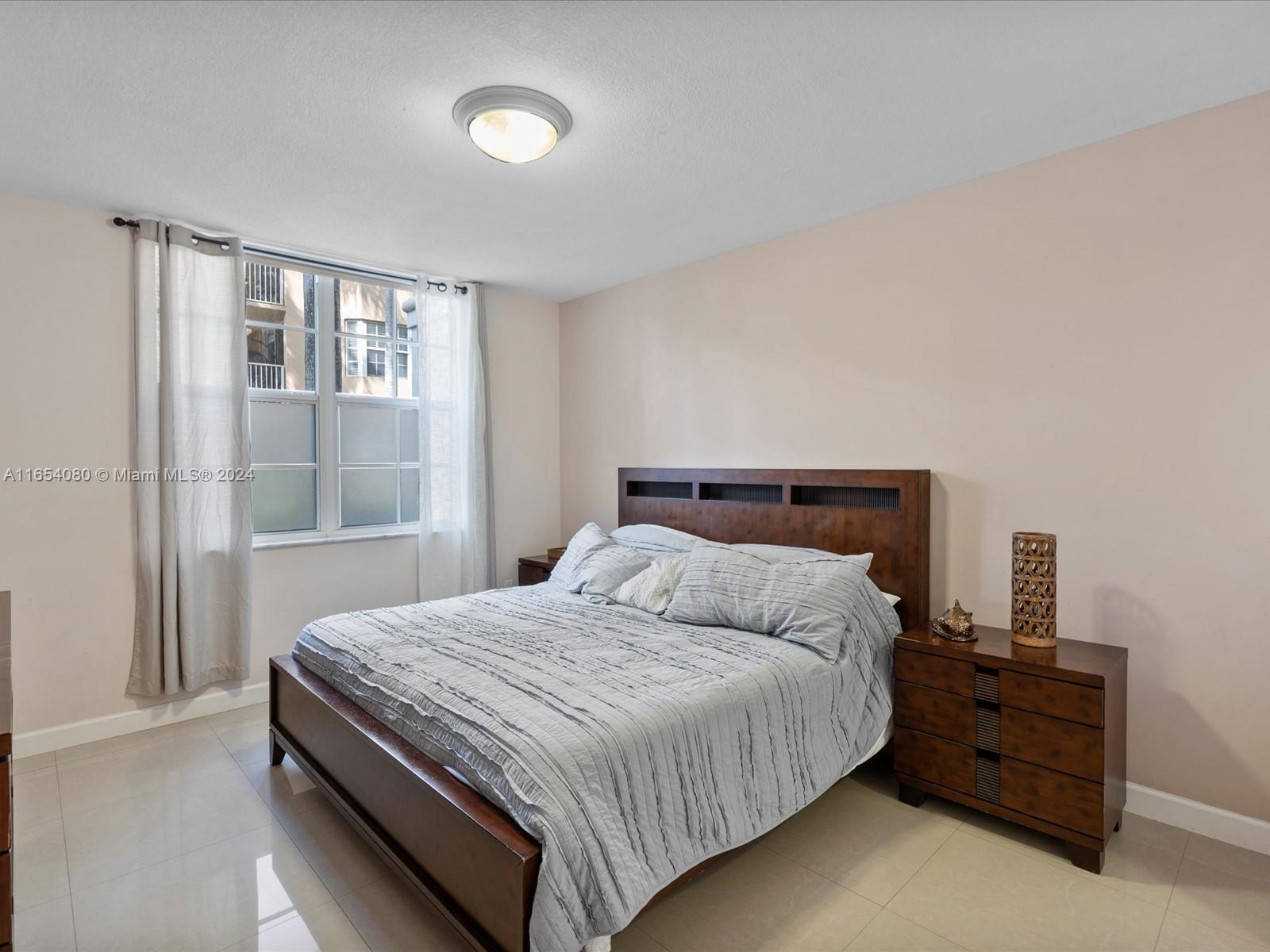 19555 E Country Club Dr #8105, Aventura FL 33180