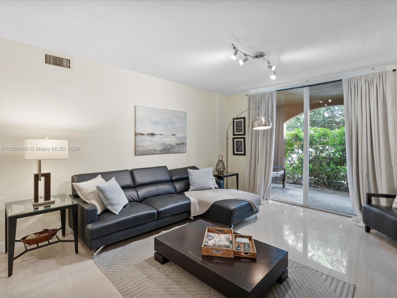 19555 E Country Club Dr #8105, Aventura FL 33180