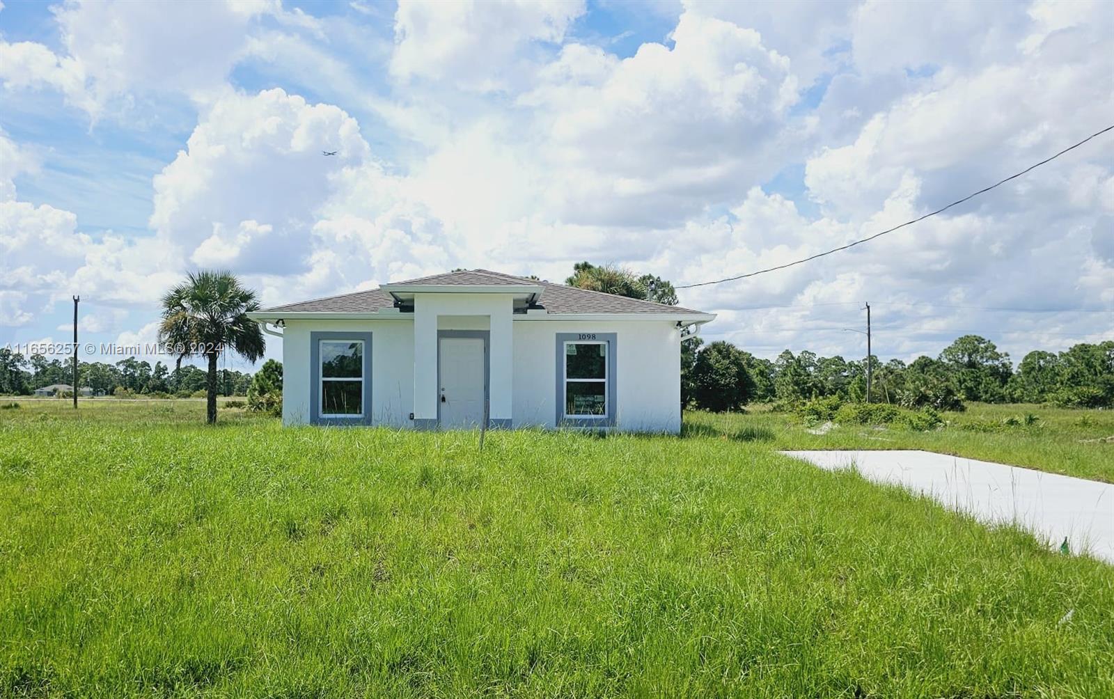 1098 Edgerton Ave, Lehigh Acres, Florida image 1