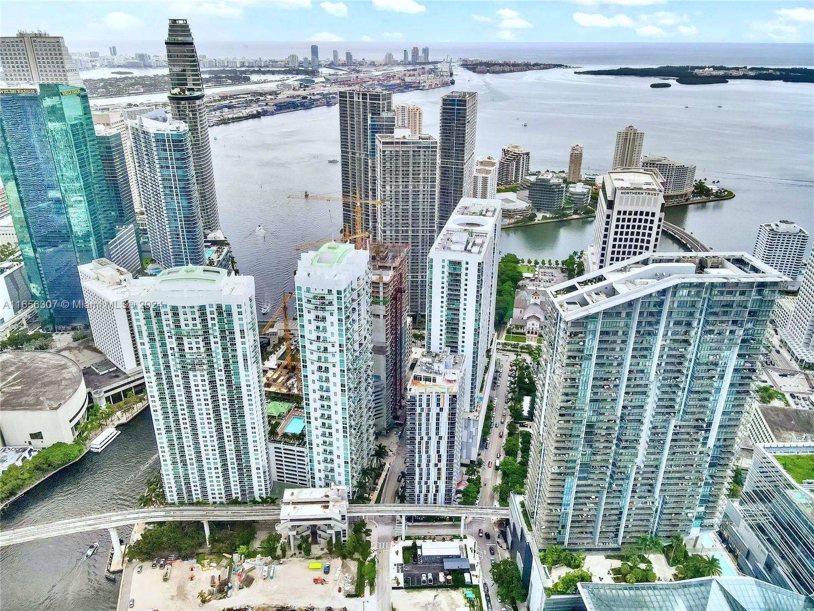 A stylish centrally located unit in the heart of Miami's financial district, Brickell. This zen furnished urban pad is nestled in a vibrant neighborhood with high walkability. AVAILABLE FOR 30 DAY RENTALS, SEASONAL, OR ANNUAL. Price will depend on the length of stay. Comfortably appointed, it features an open-concept layout, King sized bed, fully equipped kitchen, Walk-In closet, two TVs, desk area, & open balcony with views of Miami's urban skyline. Convenient location, just steps from Brickell City Centre, Metro Mover, & the many trendy cafes & nightlife spots. Valet parking for those needing a space at a cost of $200 per car, subject to availability. Price includes electricity and wifi for short term stays, for leases six months or longer tenant to connect the electricity.