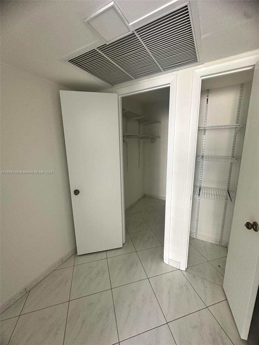 5555 Collins Ave #8Z, Miami Beach, Florida image 25