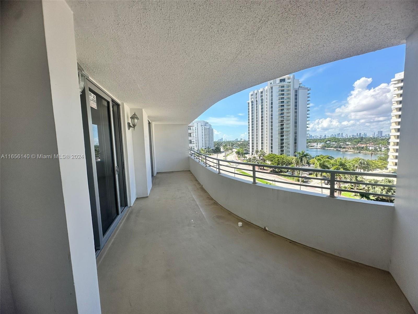 5555 Collins Ave #8Z, Miami Beach, Florida image 4