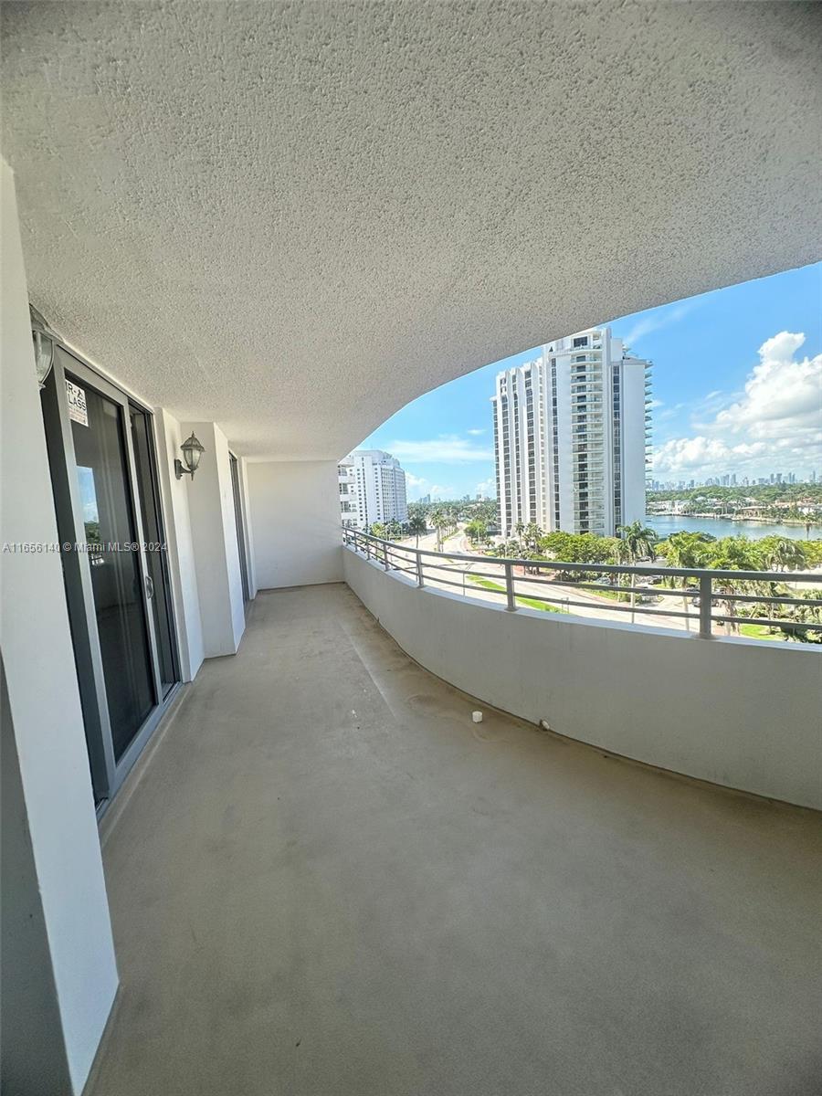 5555 Collins Ave #8Z, Miami Beach, Florida image 5