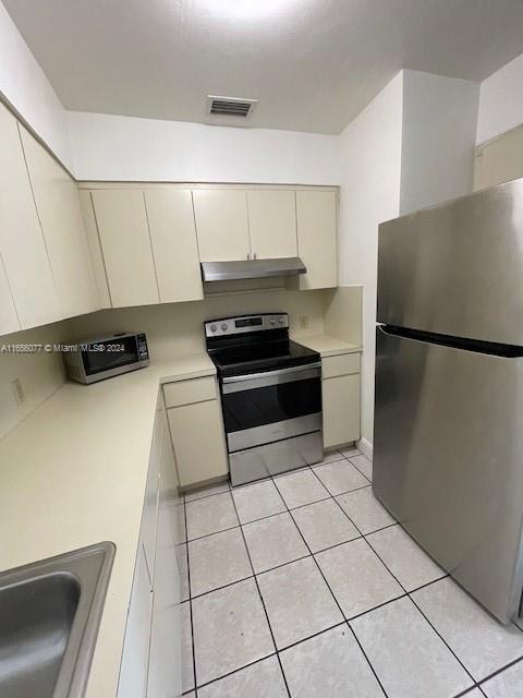 871 SE 3rd Place, Hialeah, Florida image 15