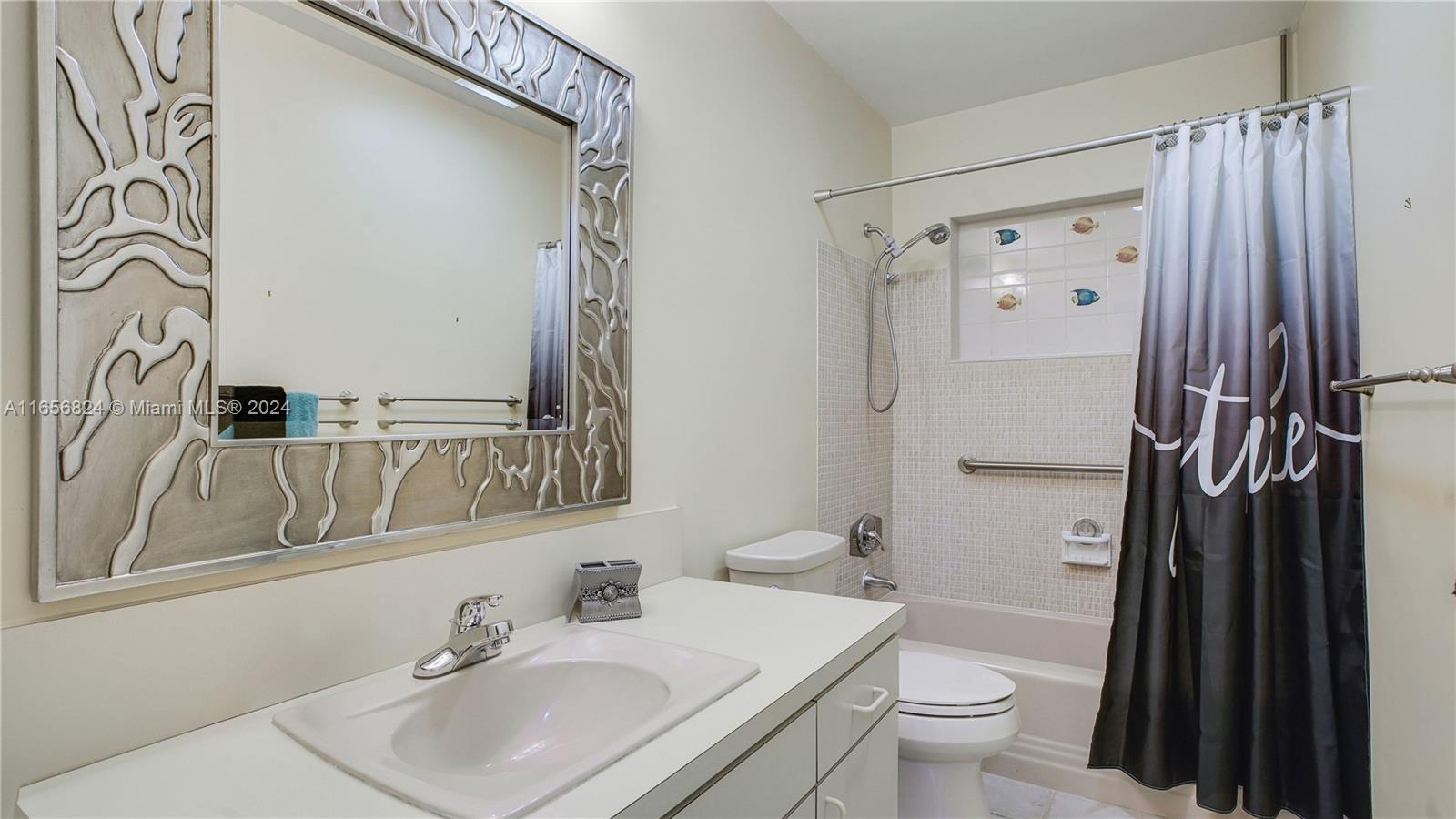 Listing Photo 11