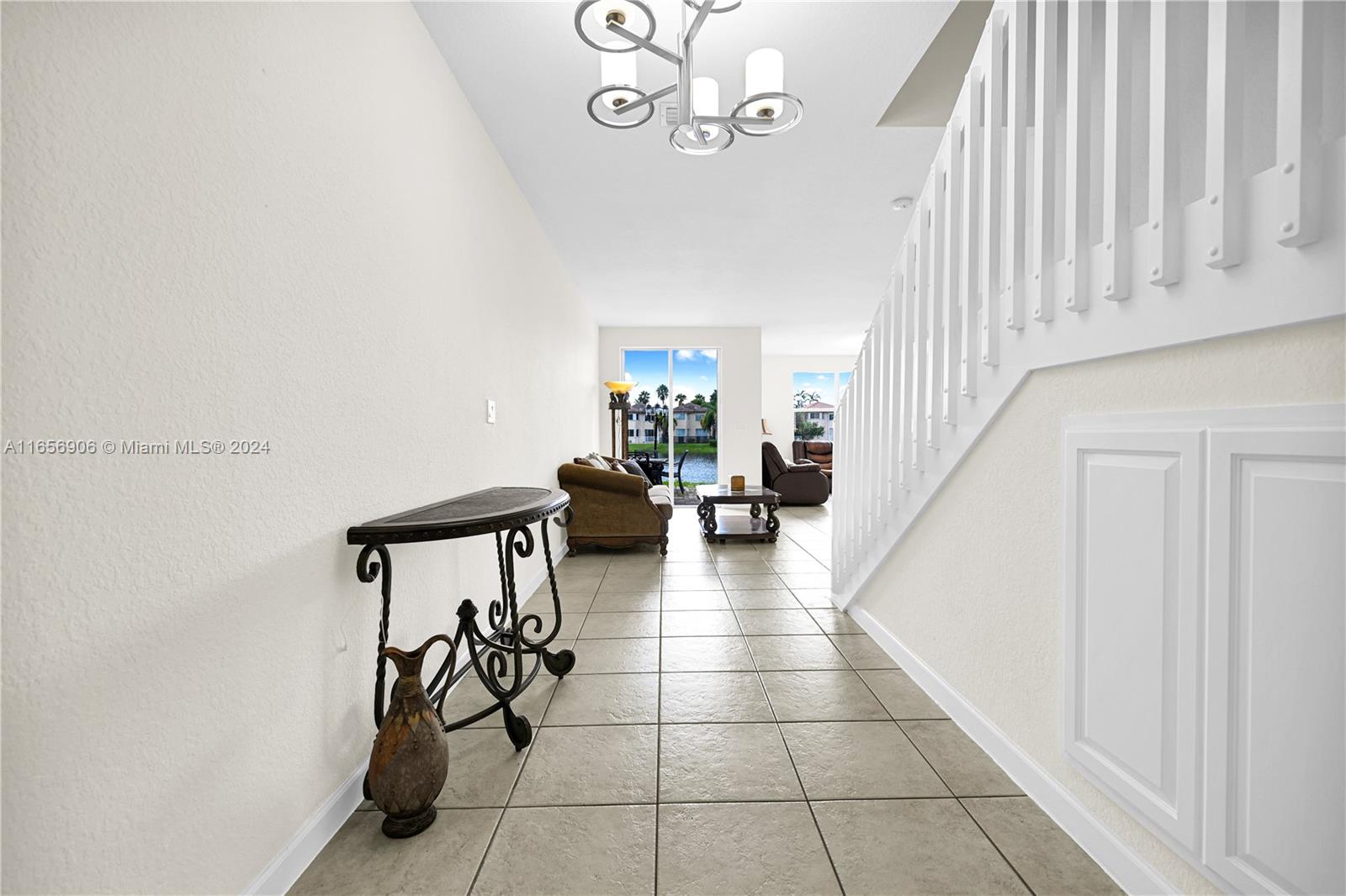 Residential, Doral, Florida image 3