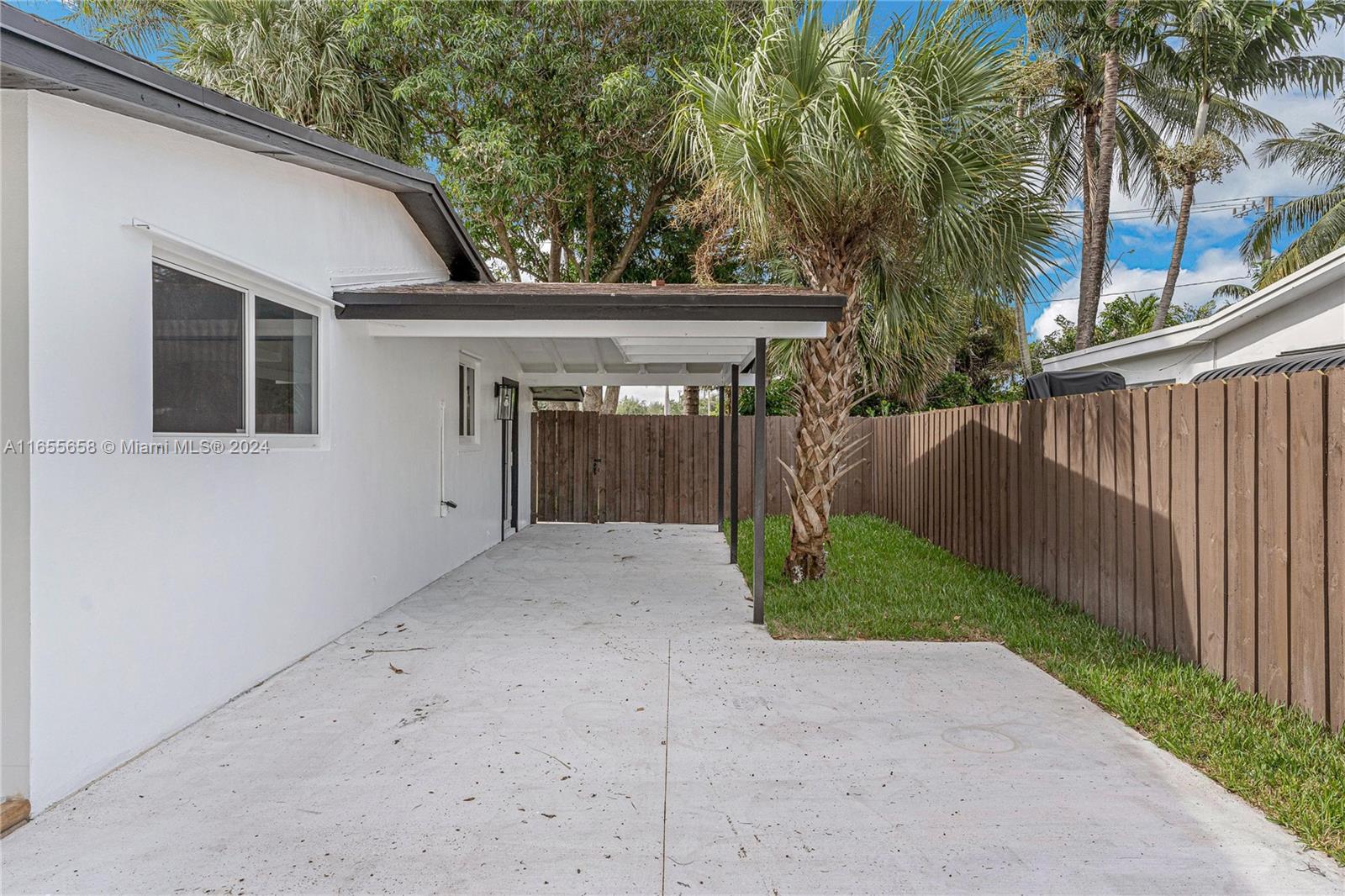 1240 NE 23rd Ct, Pompano Beach, Florida image 5