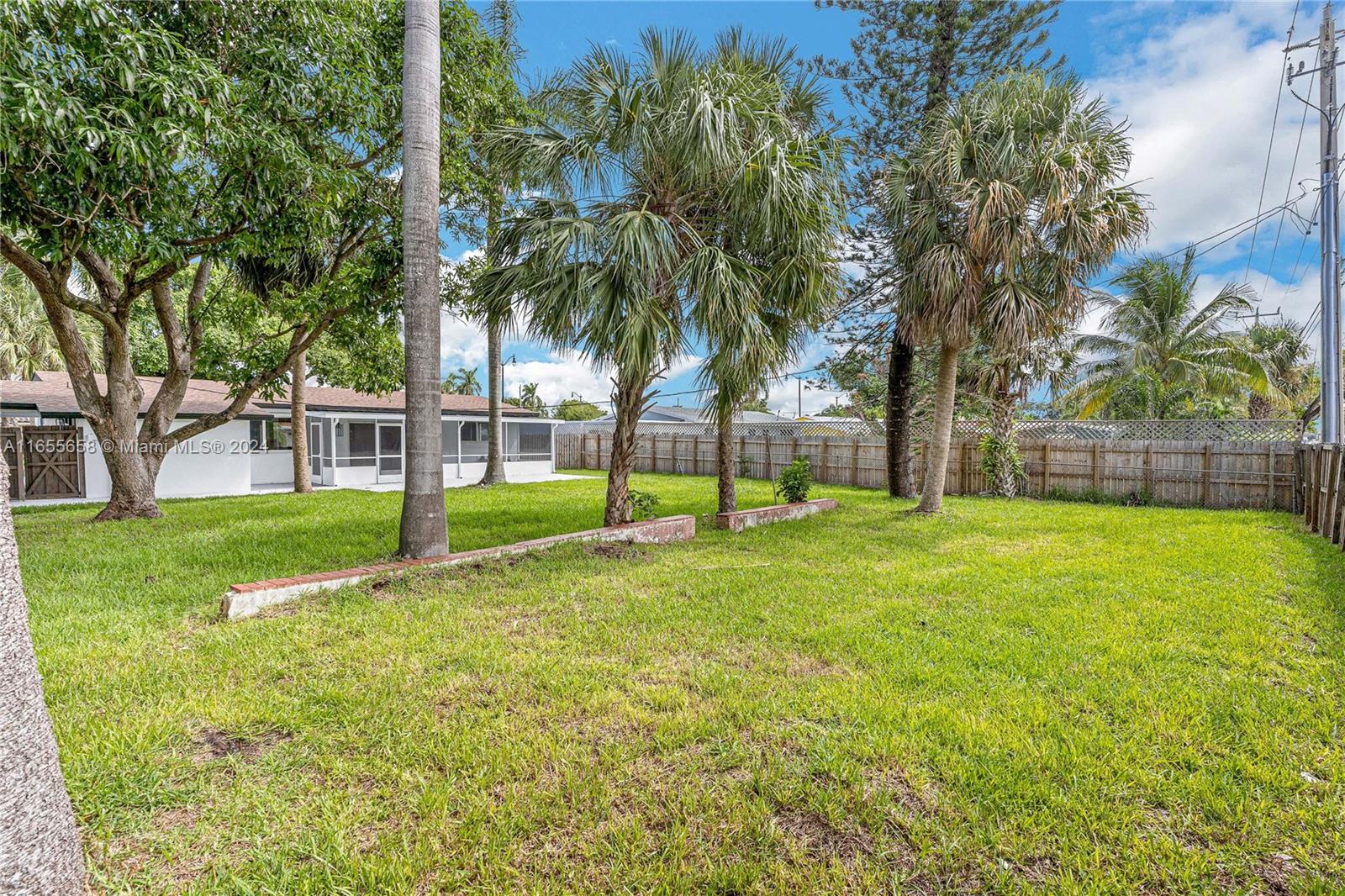 1240 NE 23rd Ct, Pompano Beach, Florida image 8