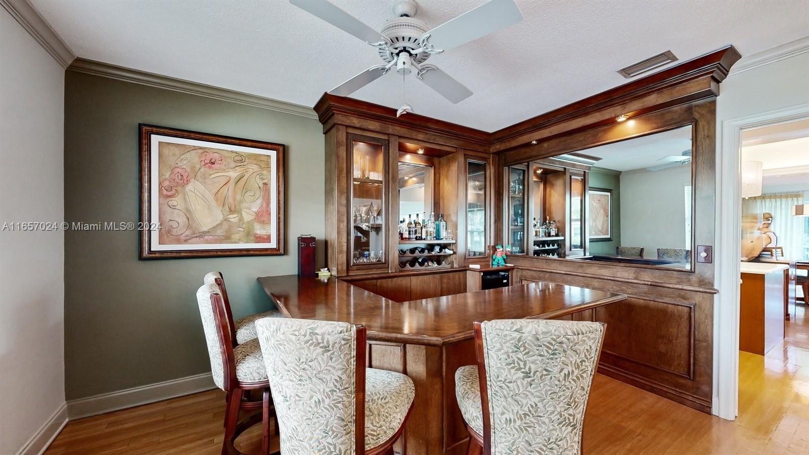 Listing Photo 11