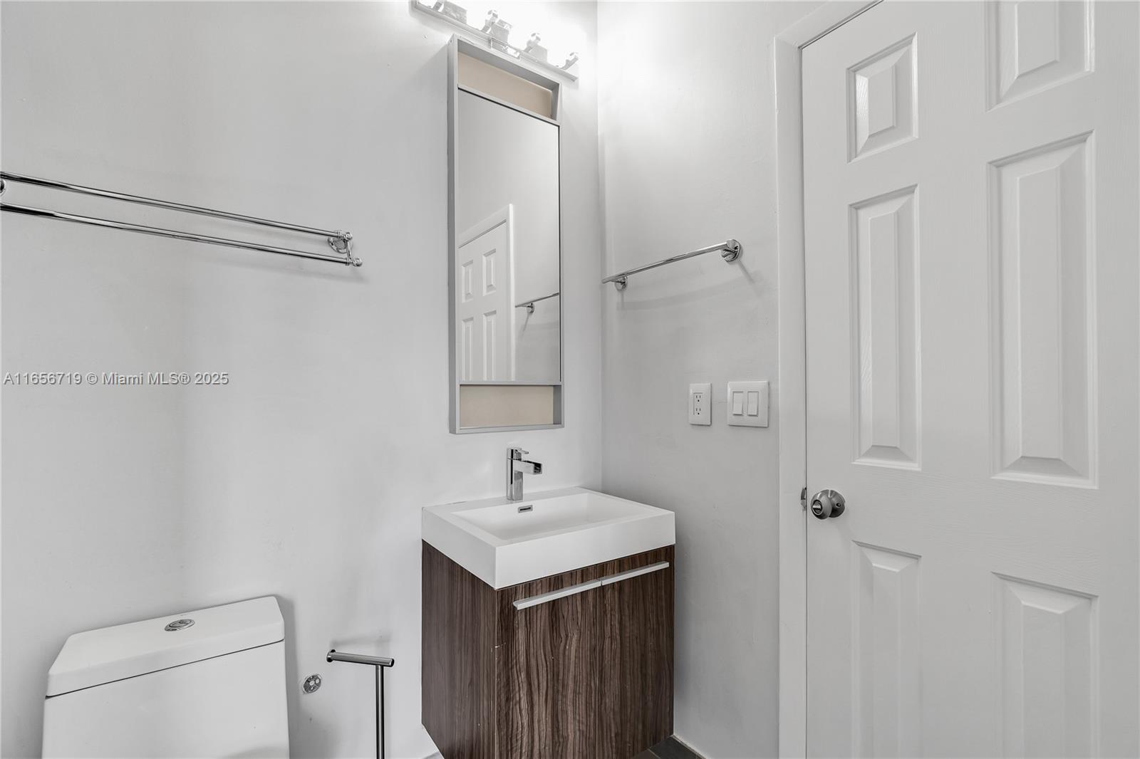 Listing Photo 23
