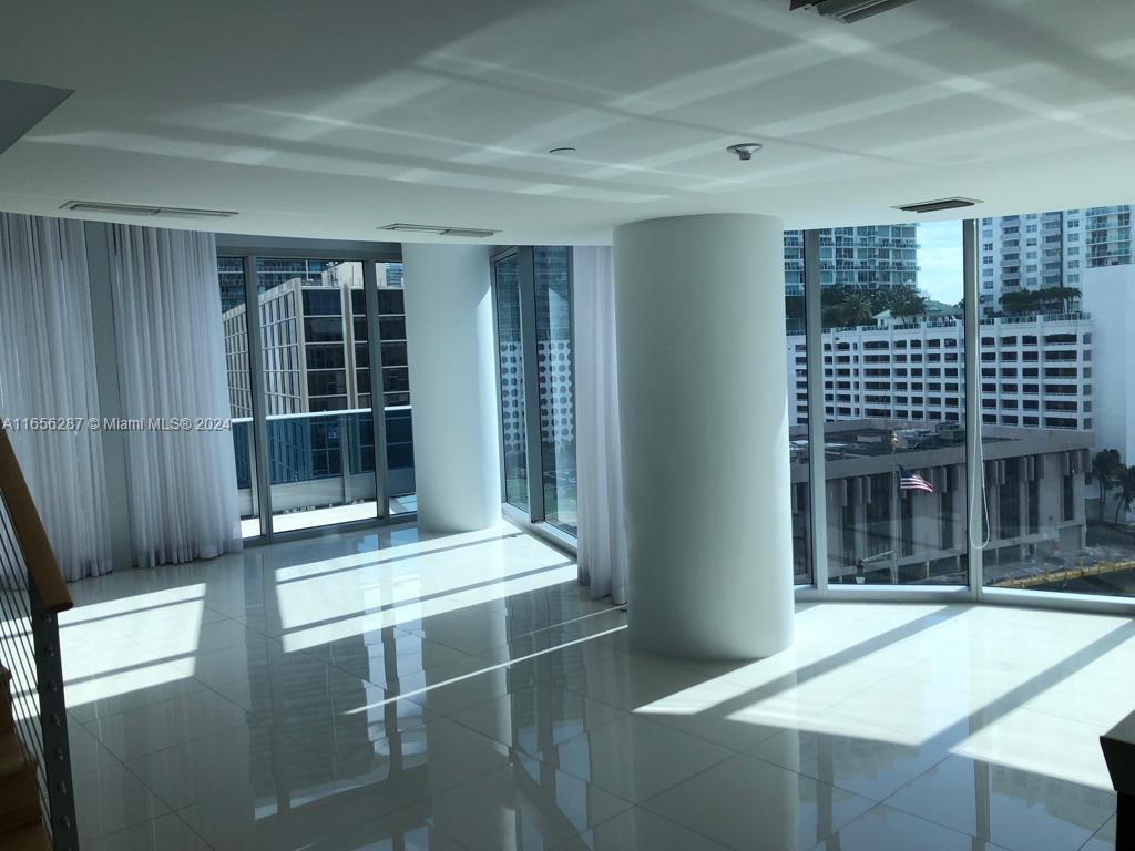 200 Biscayne Boulevard Way #902, Miami, Florida image 3