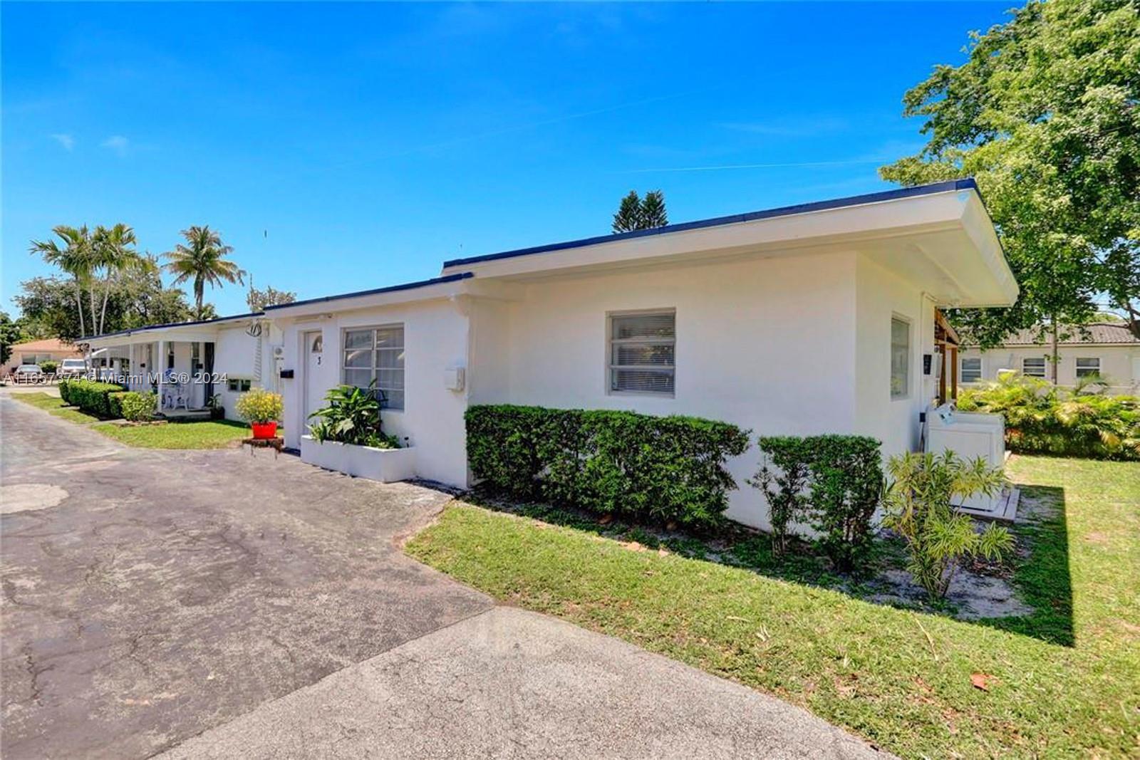 2627 Lincoln St, Hollywood, Florida image 21