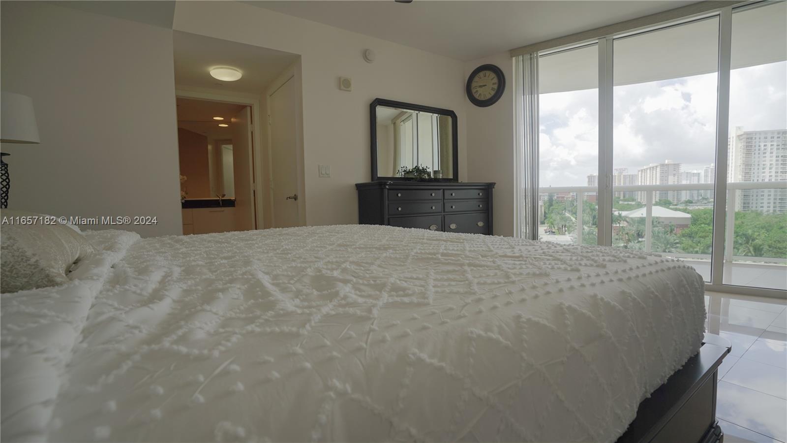 17201 Collins Ave #706, Sunny Isles Beach, Florida image 39