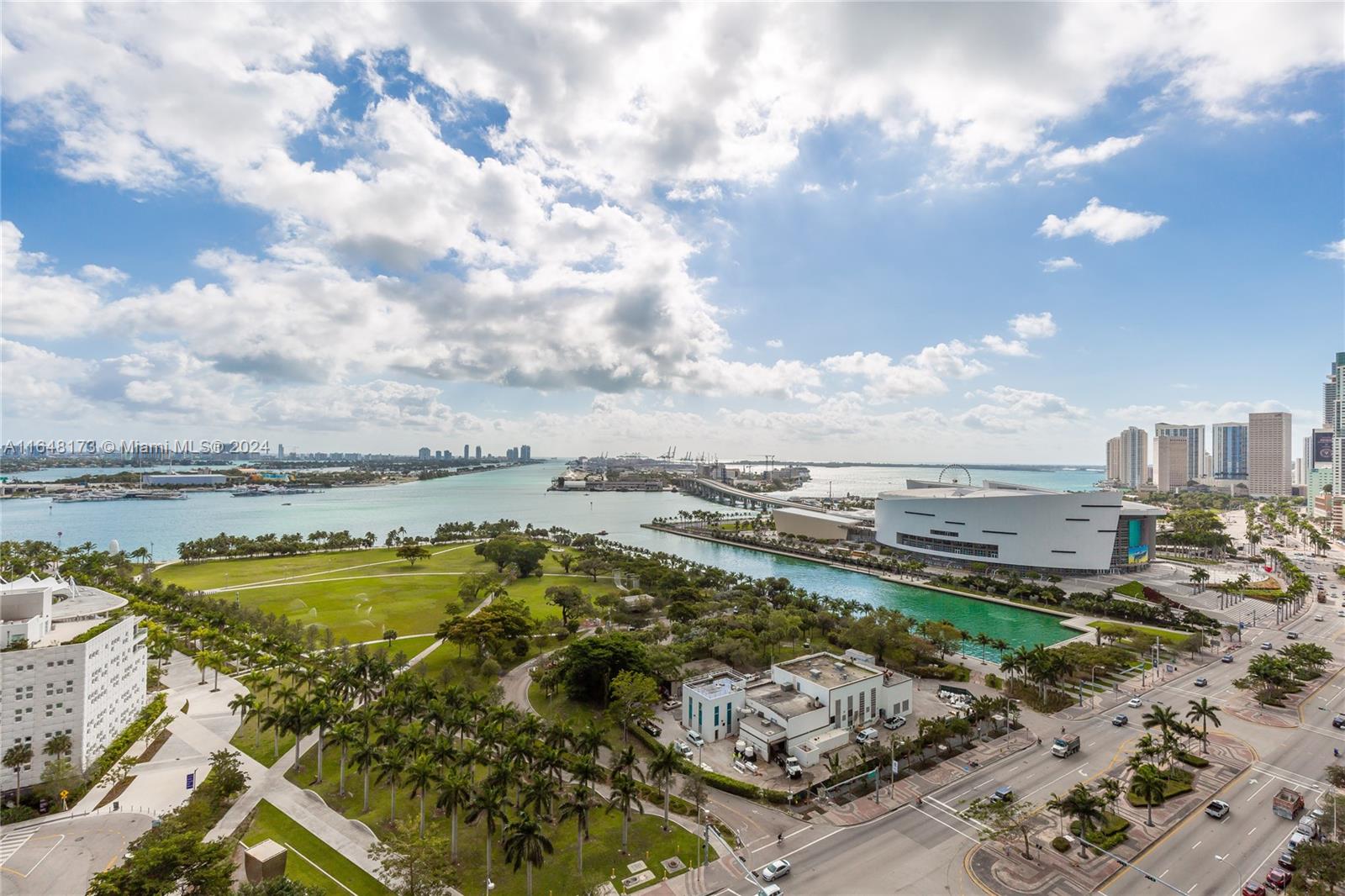 1040 Biscayne Blvd #1802, Miami FL 33132