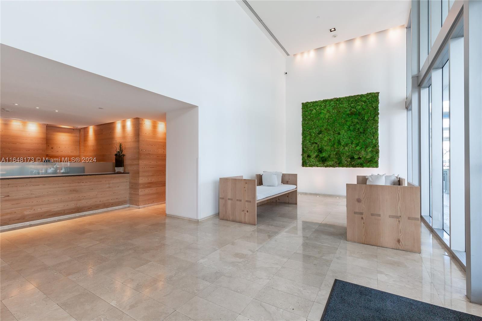 1040 Biscayne Blvd #1802, Miami FL 33132