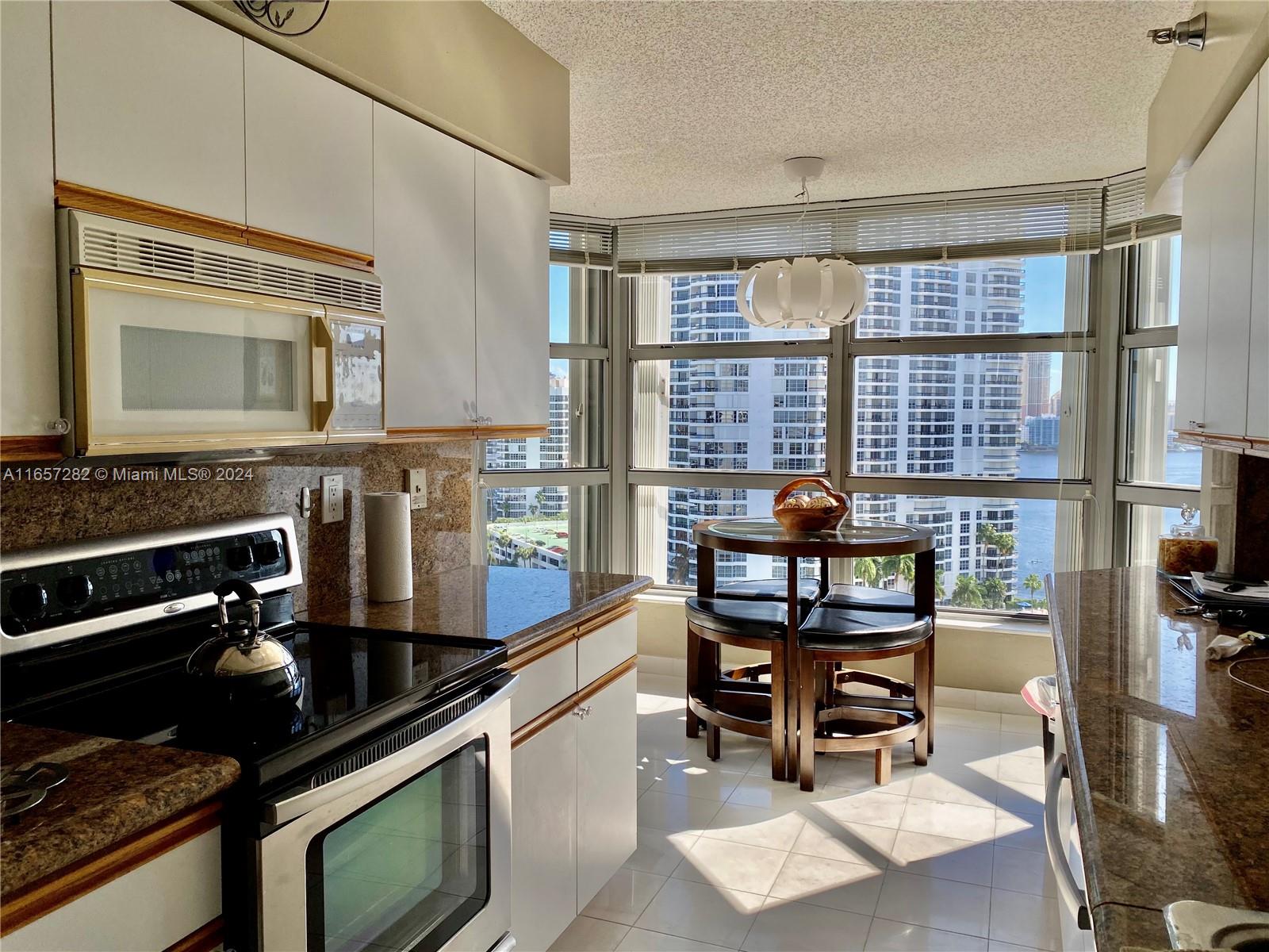 3400 NE 192nd St #1712, Aventura FL 33180