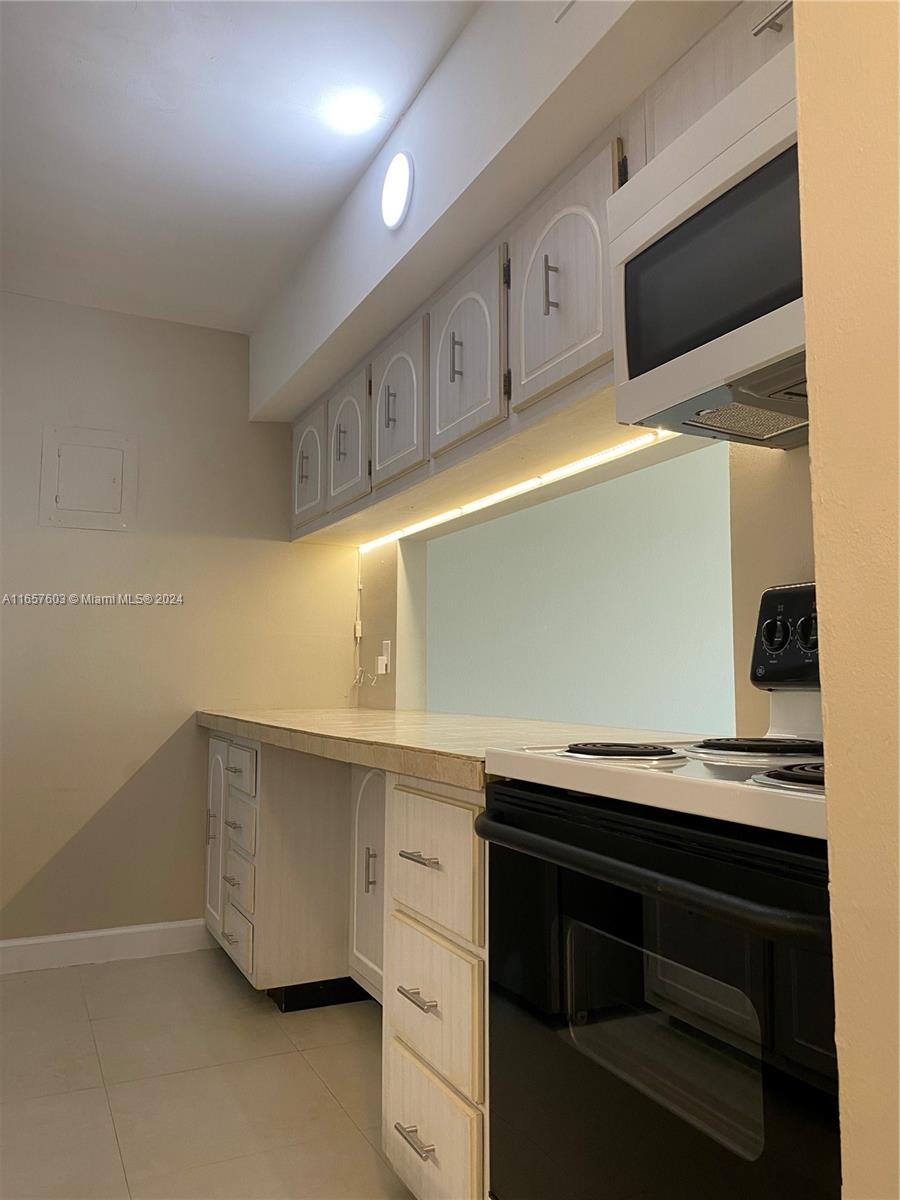 155 Ocean Lane Dr #503, Key Biscayne FL 33149