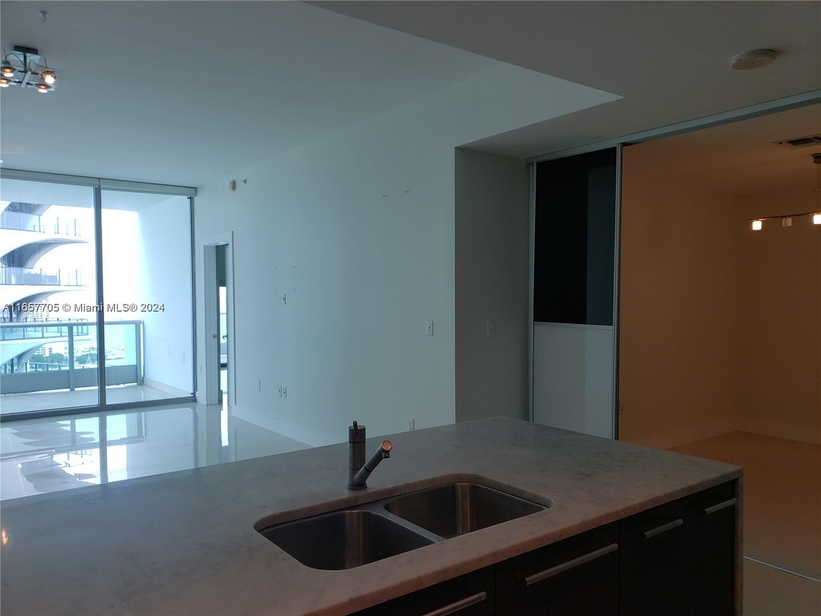 900 Biscayne #2710, Miami FL 33132