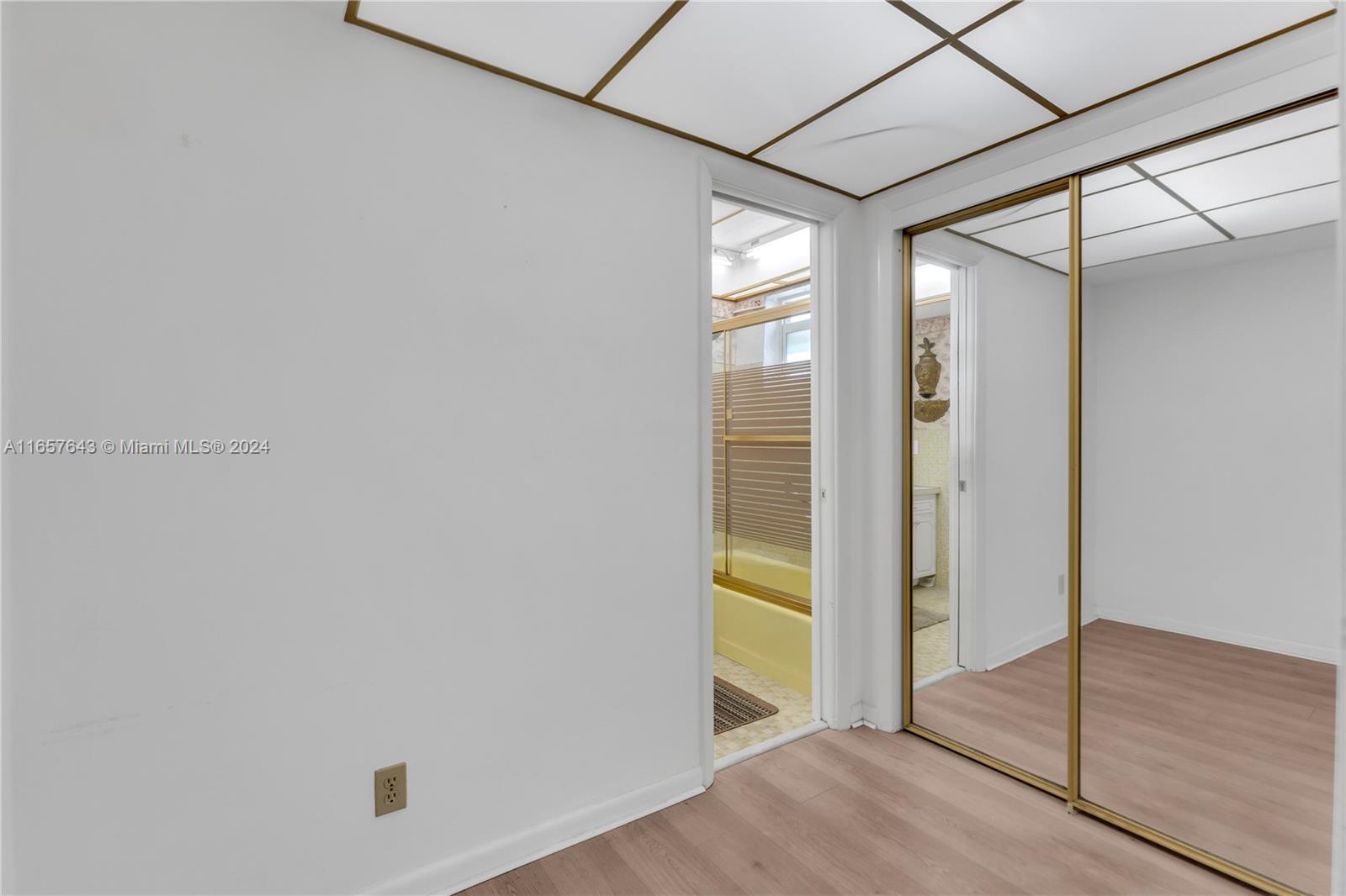215 SE 3rd Ave #407B, Hallandale Beach, Florida image 15