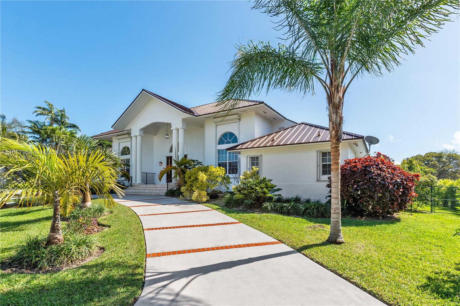 7820 SW 173 Terrace, Palmetto Bay, Florida image 8