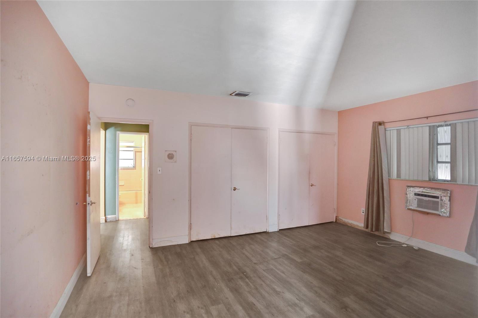 Listing Photo 16