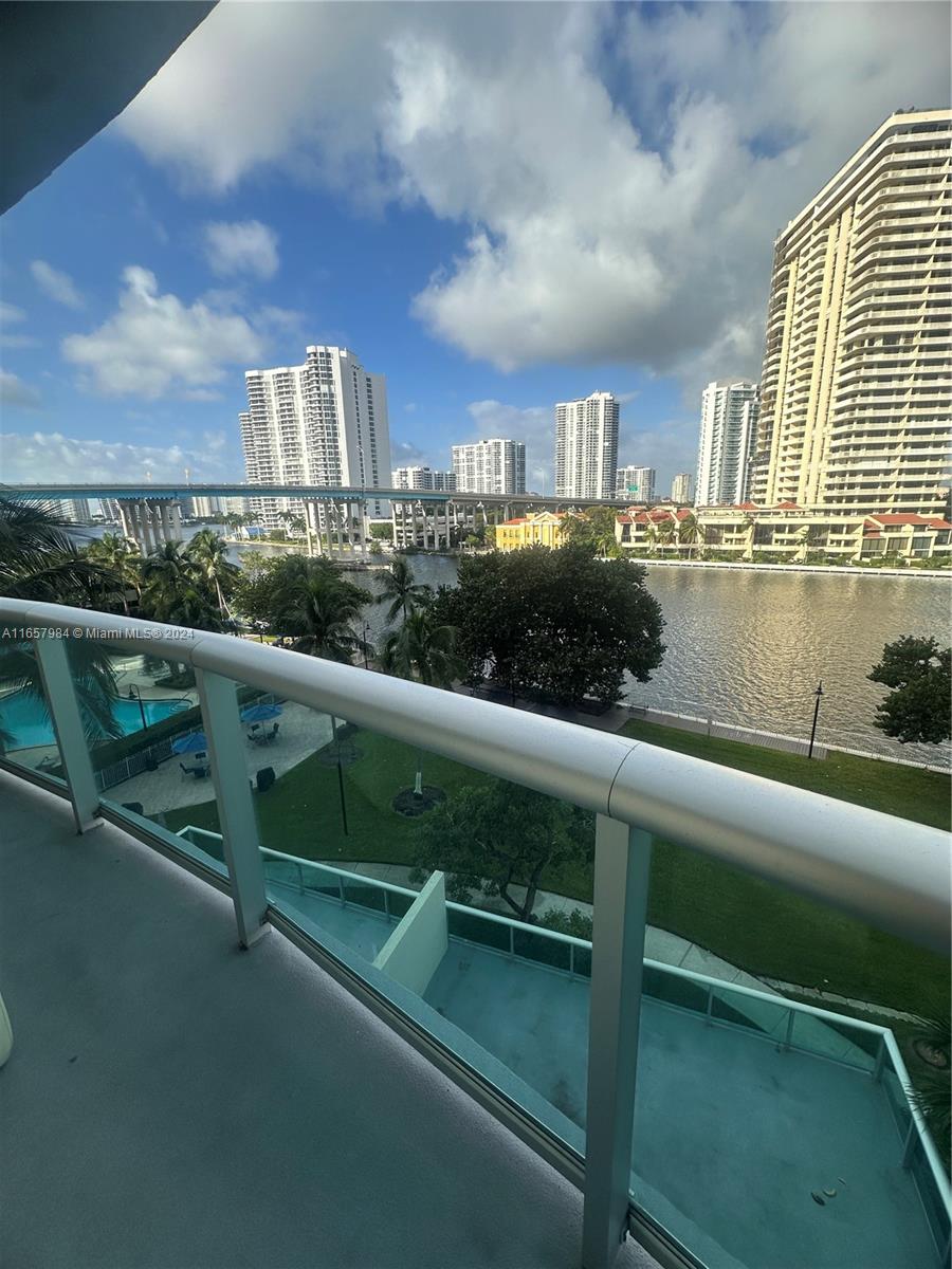 19390 Collins Ave #517, Sunny Isles Beach, Florida image 31