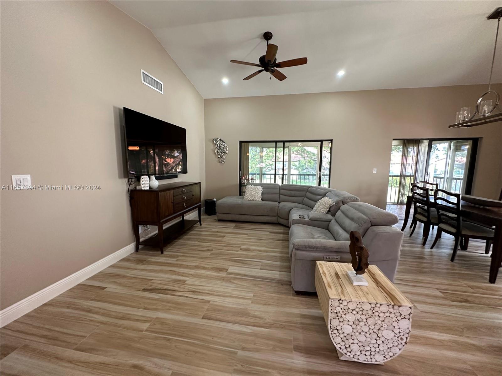 10803 Palm Lake Ave #202, Boynton Beach, Florida image 43