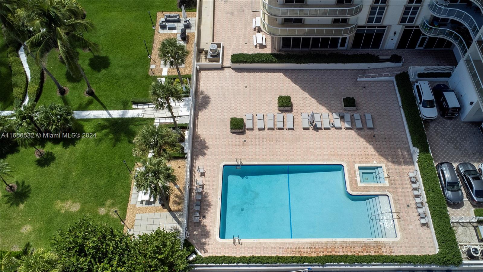 8855 Collins Ave #2D, Surfside FL 33154