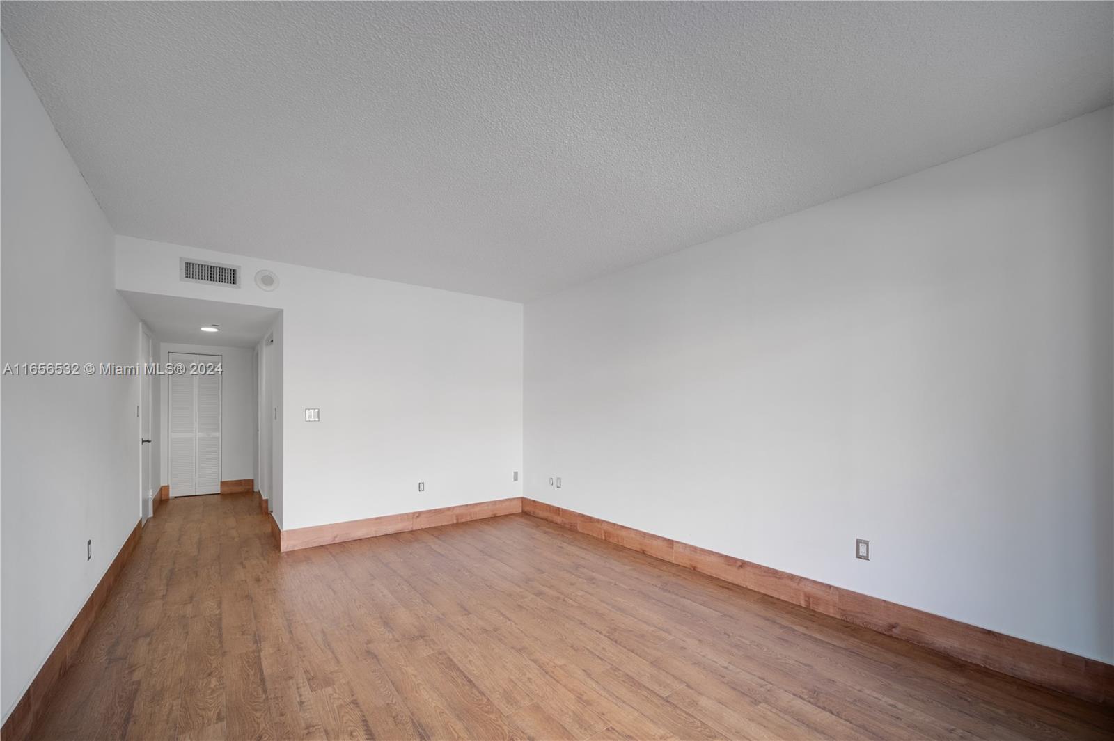 8855 Collins Ave #2D, Surfside FL 33154