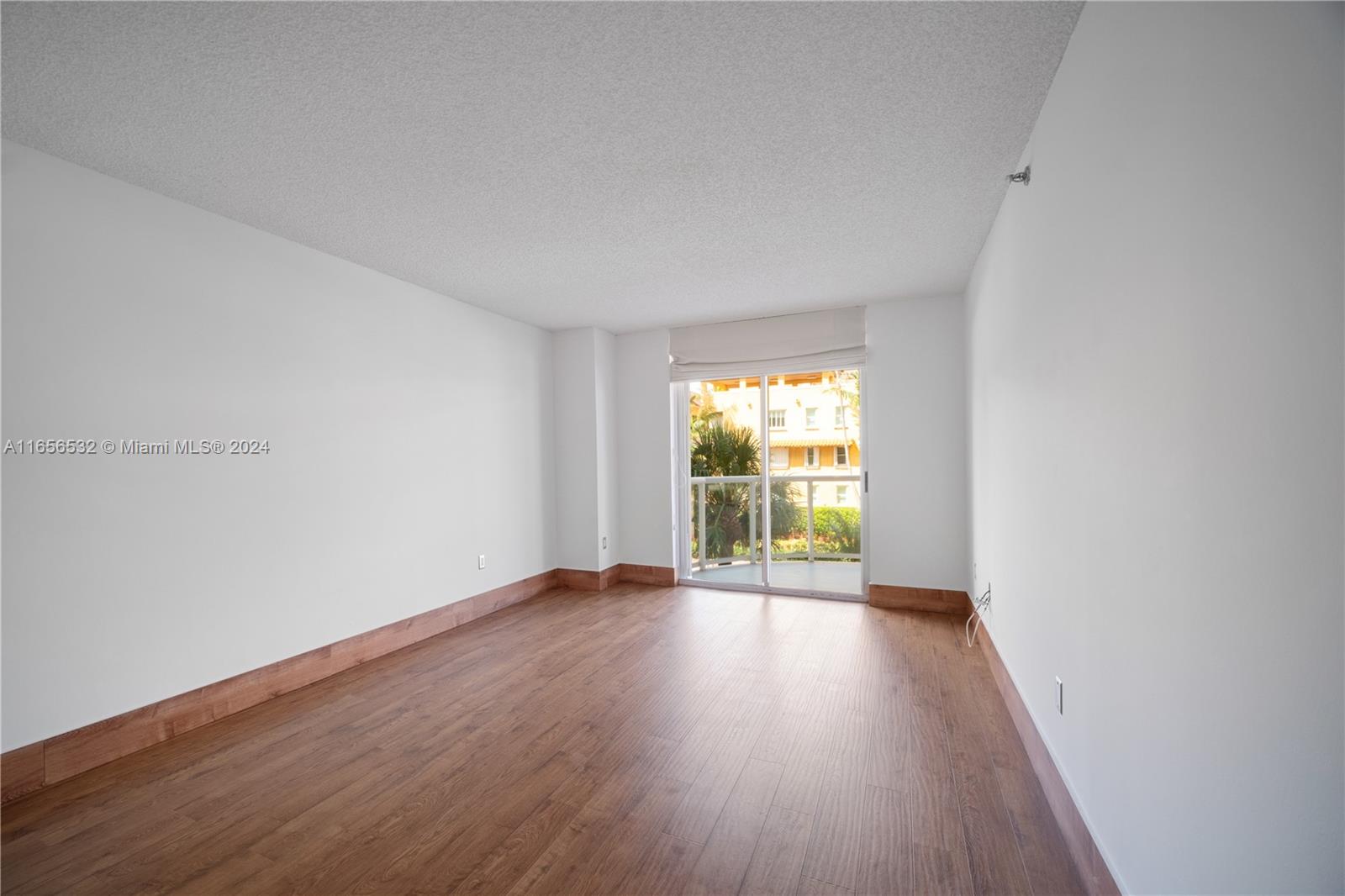 8855 Collins Ave #2D, Surfside FL 33154