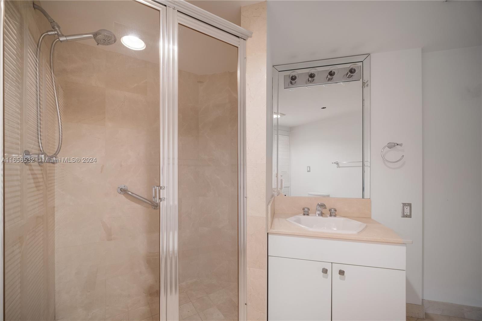 8855 Collins Ave #2D, Surfside FL 33154