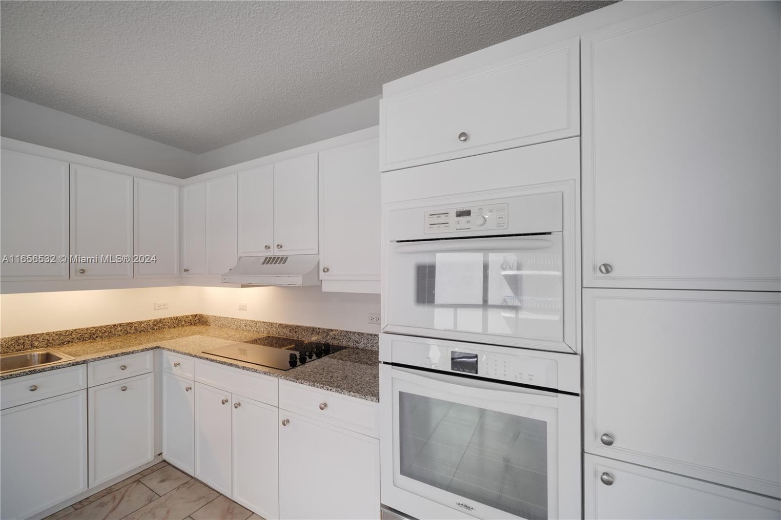 8855 Collins Ave #2D, Surfside FL 33154