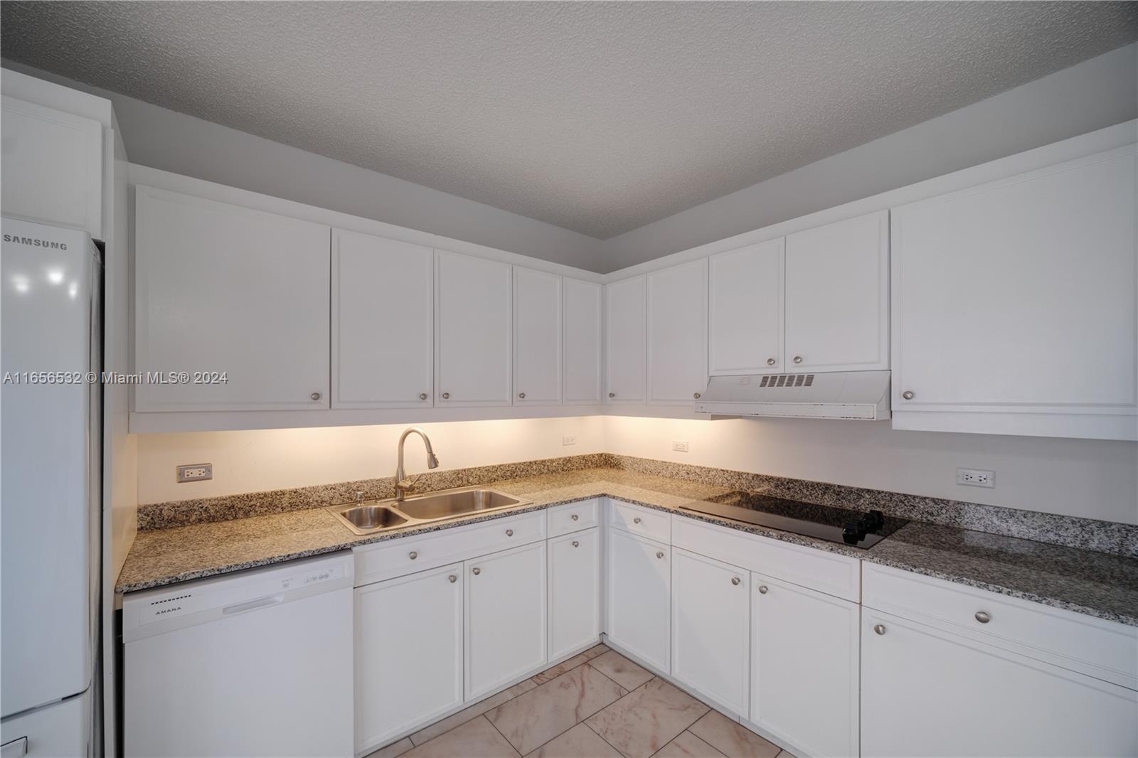 8855 Collins Ave #2D, Surfside FL 33154
