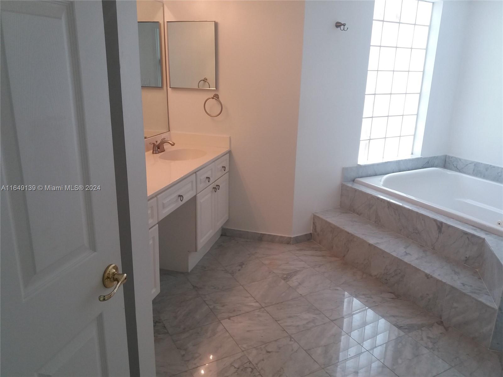 17275 Collins Ave #801, Sunny Isles Beach, Florida image 34