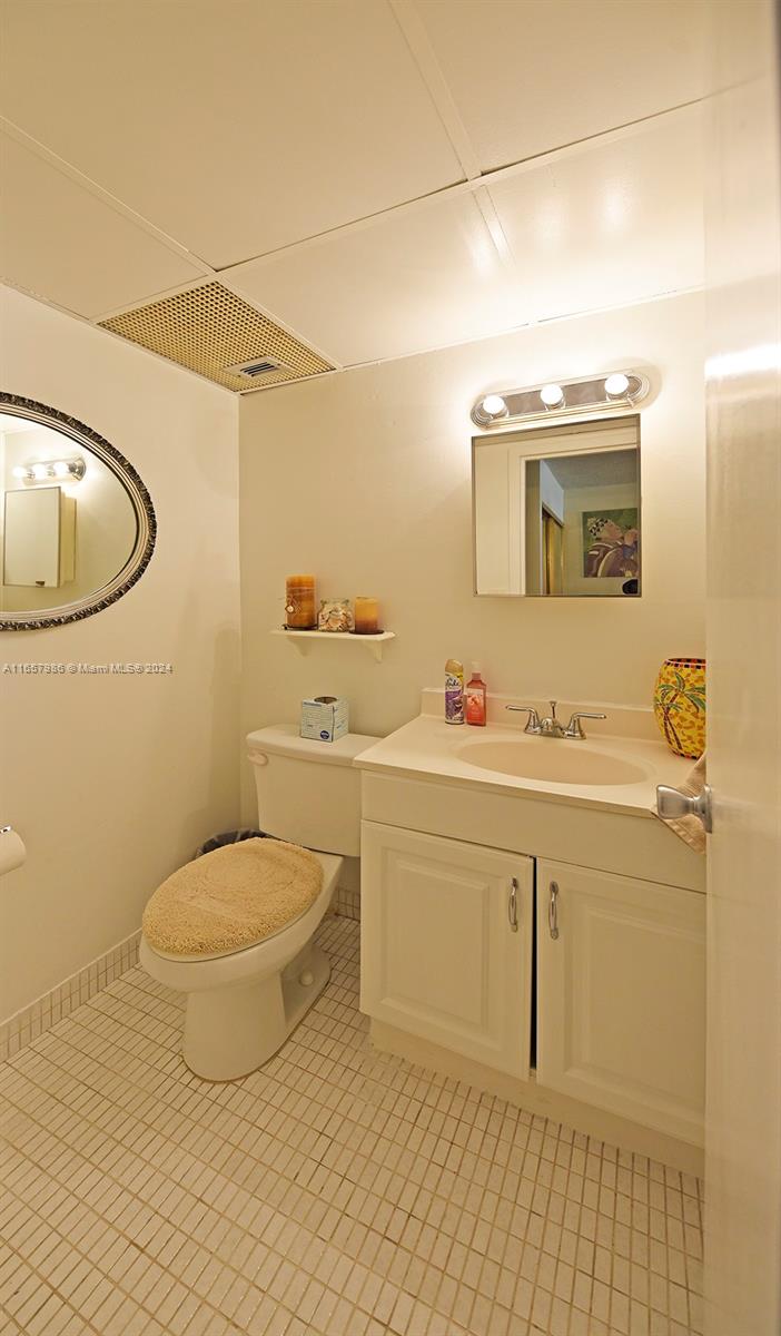 17560 Atlantic Blvd #118, Sunny Isles Beach, Florida image 13