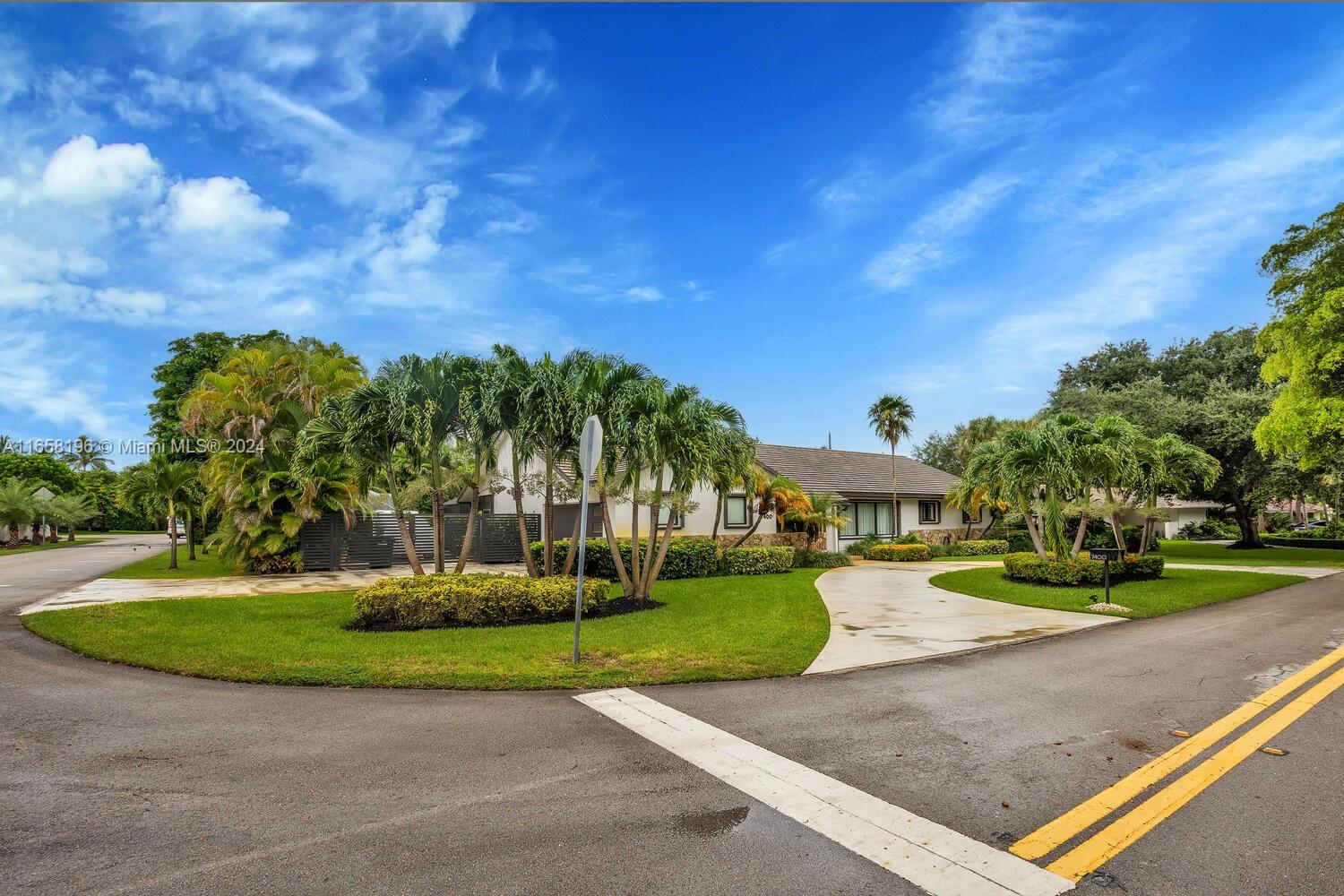 7400 SW 144th Ter, Palmetto Bay, Florida image 8