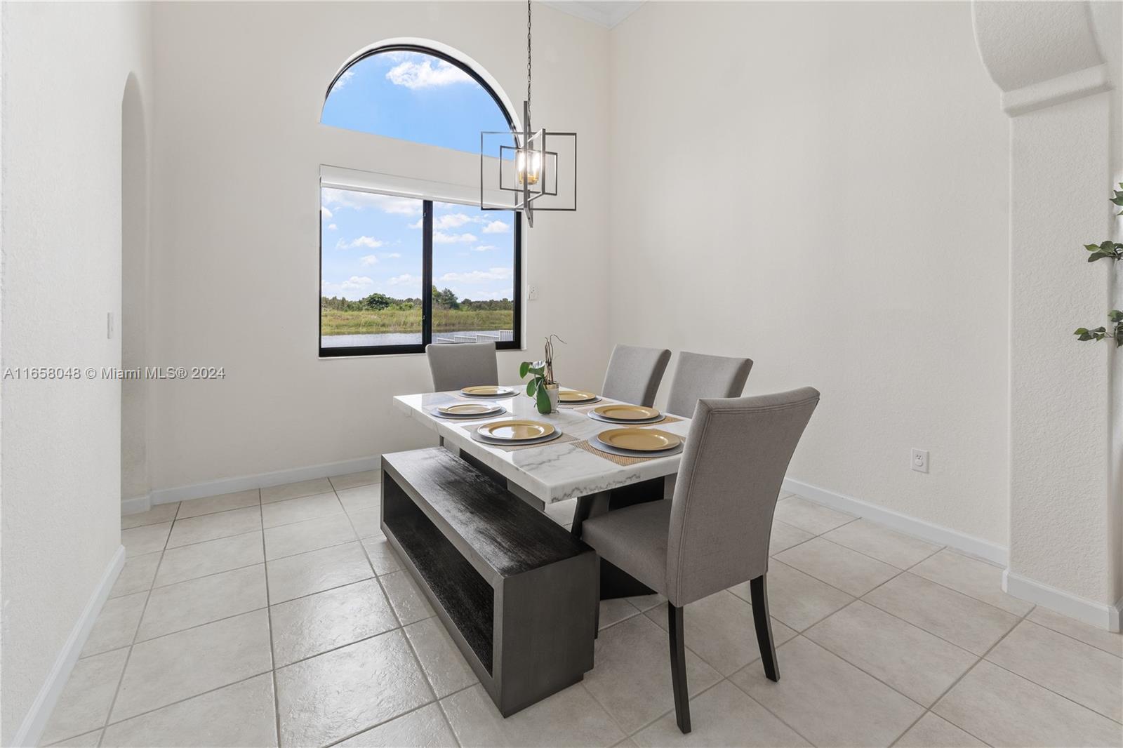 Listing Photo 9