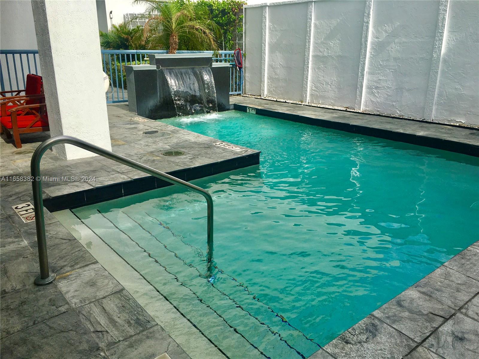 Listing Photo 11