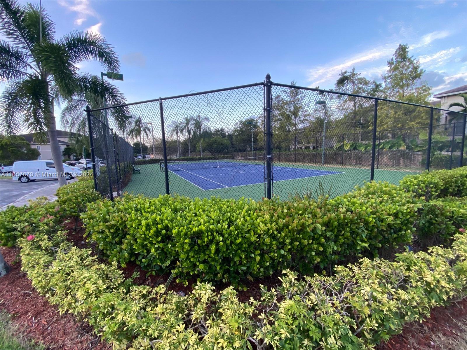 5011 Wiles Rd #207, Coconut Creek, Florida image 13