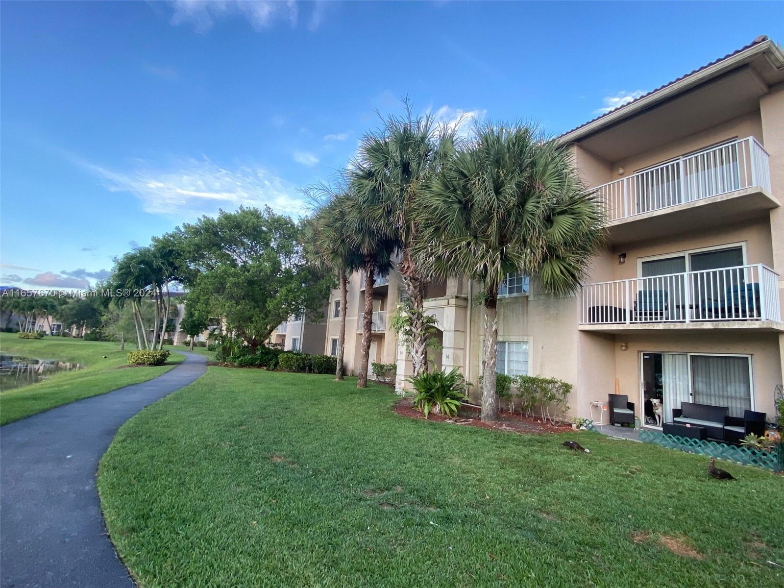 5011 Wiles Rd #207, Coconut Creek, Florida image 6